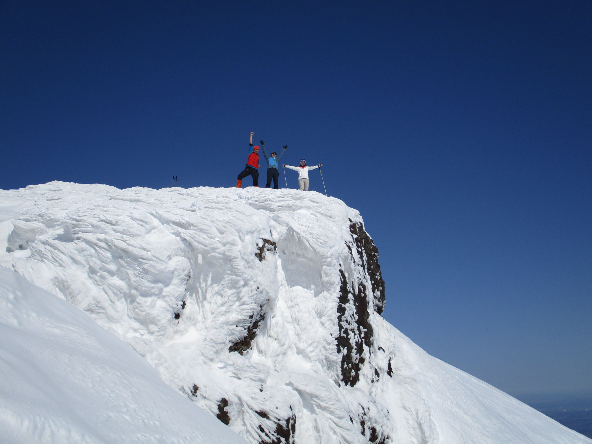 熊野岳 & 冬のお釜へ☆山岳インストラクターがご案内♪かんじきスノートレッキング