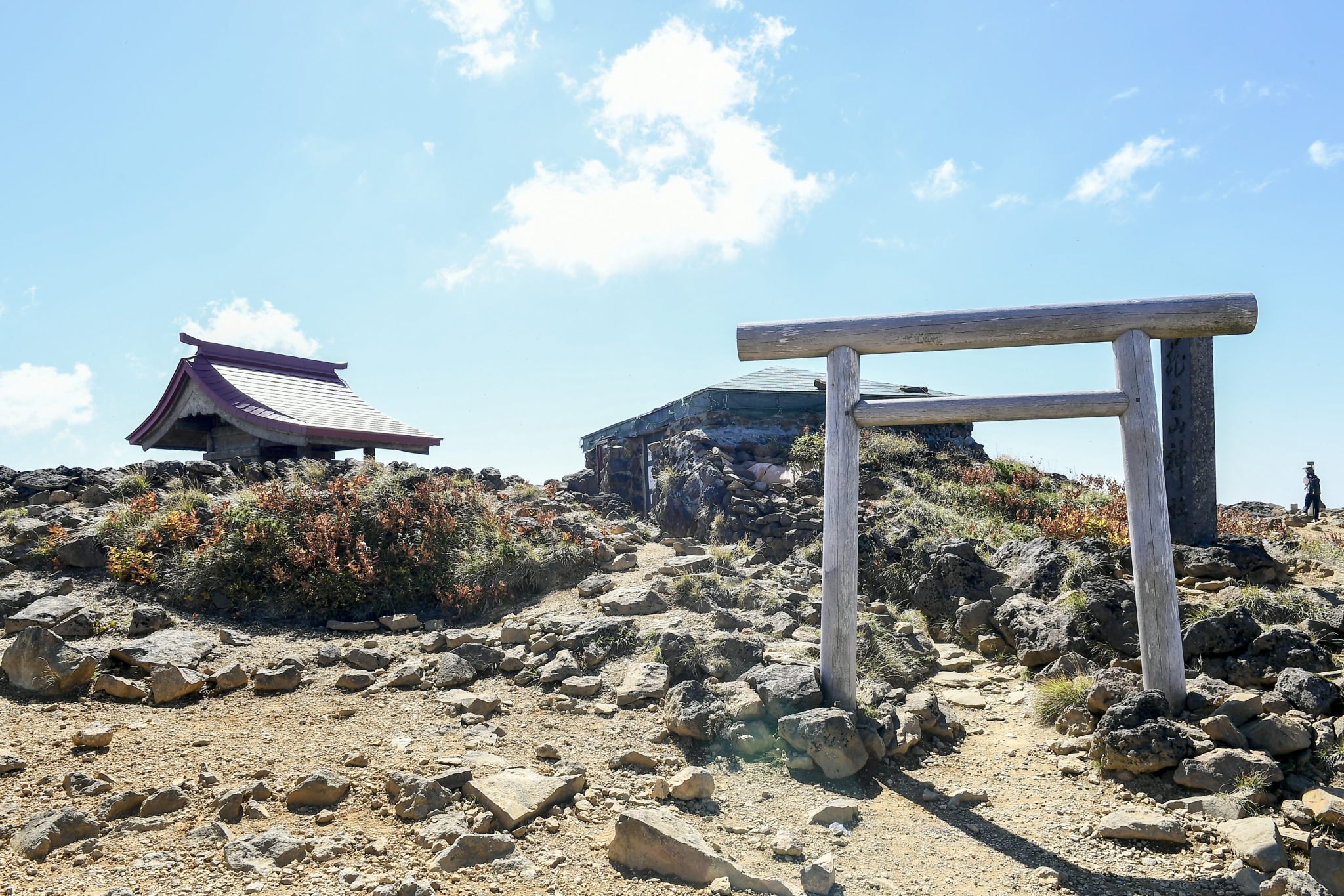 熊野岳山頂の蔵王山神社