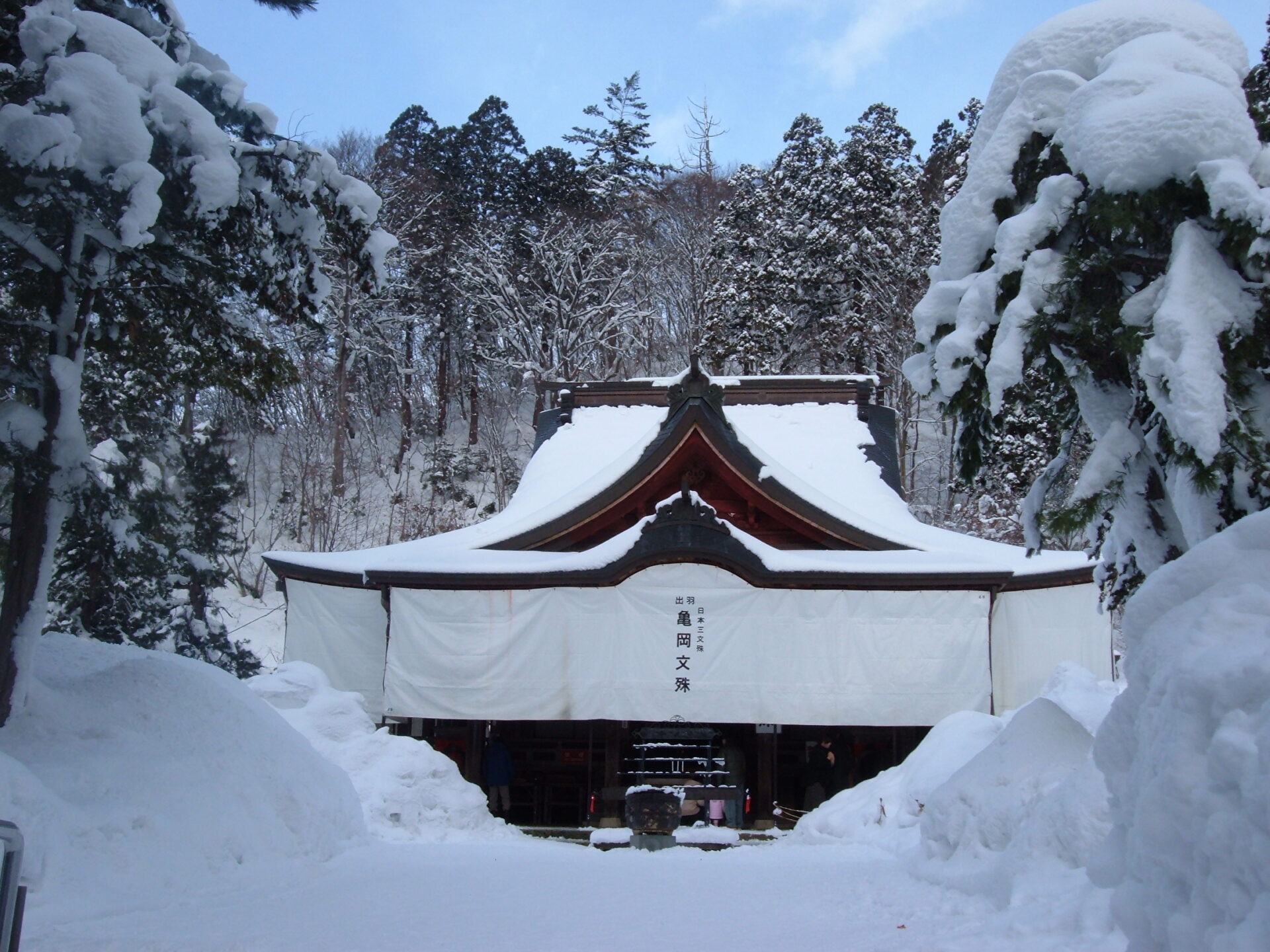 冬の亀岡文殊ライトアップ